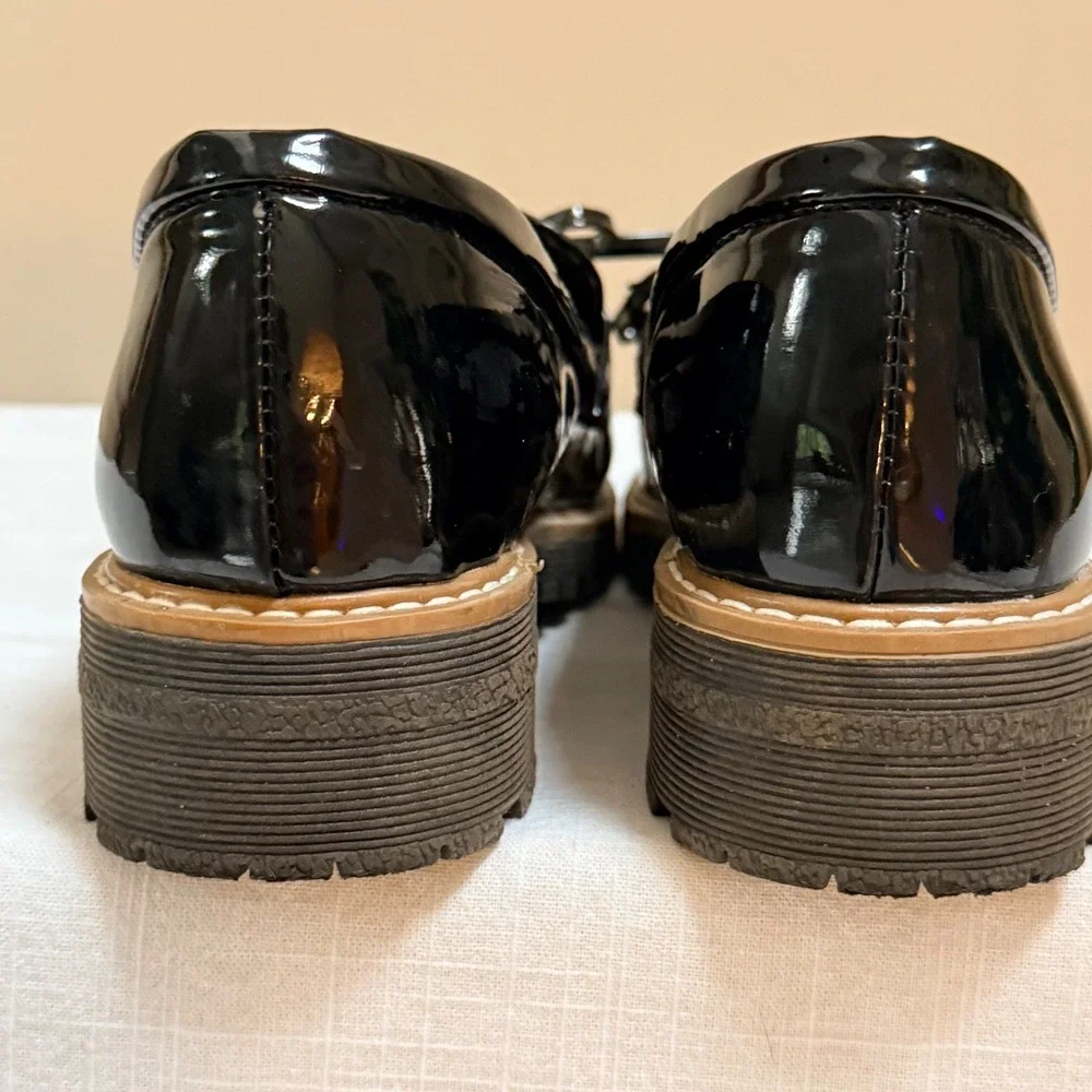 Unbranded Patent Kiltie Loafers 38 Black Bow Lug Sole Chunky Heel Shoes